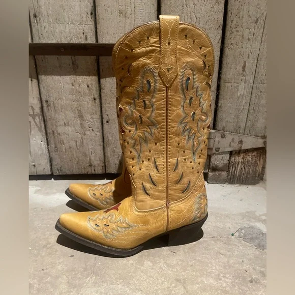 Laredo Women’s Cowboy Boots in embroidered cutout tan leather. Size 7 NWT - Picture 3 of 11